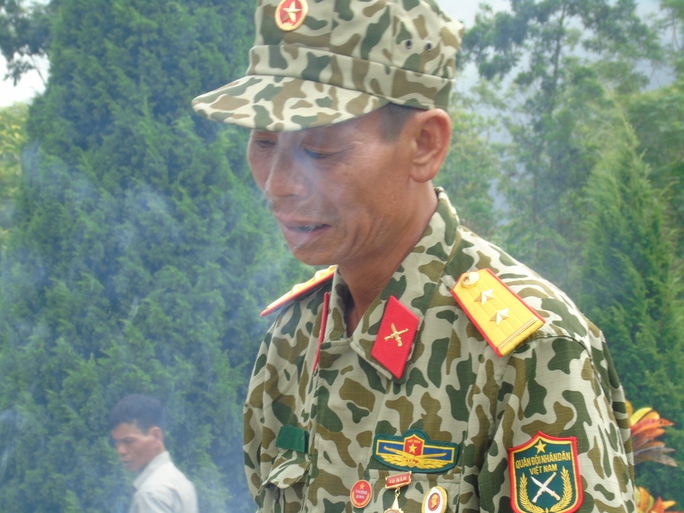 Đẫm lệ nghĩa trang liệt sĩ Vị Xuyên ngày giỗ trận Sư đoàn 356