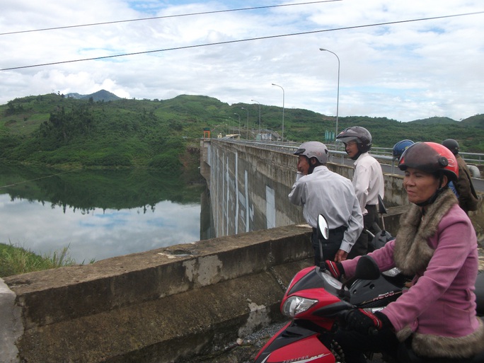 
Hồ thủy điện Sông Tranh 2, nơi xảy ra vụ lật ghe khiến 2 vợ chồng gặp nạn
