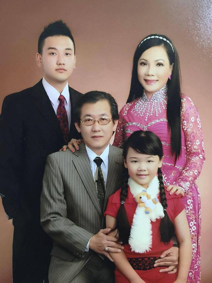 Gia đình hạnh phúc của NSƯT Cẩm Tiên