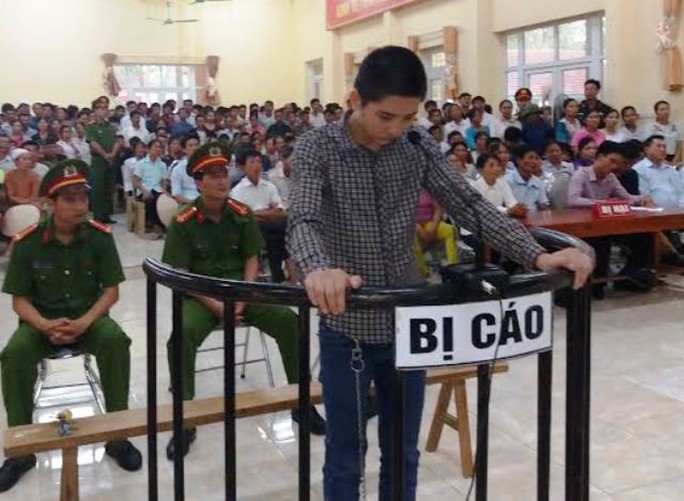 
Nguyễn Đình Kỳ tại phiên xét xử sáng ngày 30-6
