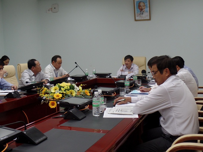 Cuộc họp diễn ra căng thẳng