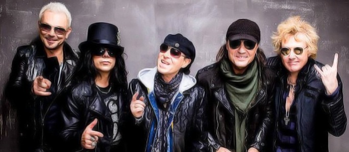 Scorpions làm mê hoặc khán giả Việt Nam với nhiều ca khúc nổi tiếng, đặc biệt là Still loving you Scorpions làm mê hoặc khán giả Việt Nam với nhiều ca khúc nổi tiếng, đặc biệt là Still loving you