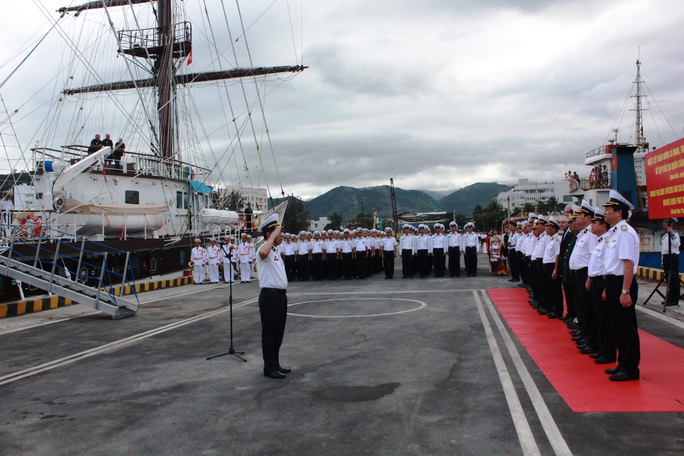 
Học viện Hải quân tổ chức lễ đón đoàn thủy thủ đưa tàu buồm về tới quân cảng
