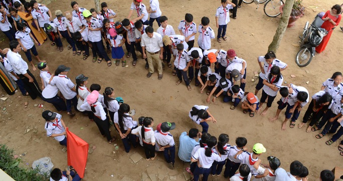 
Học sinh được tham gia các trò chơi dân gian tại sân trường sau khi kết thúc lễ khai giảng năm học mới.
