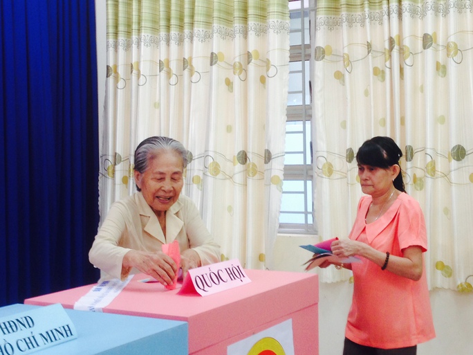 TP HCM: Bí thư Đinh La Thăng đi bầu cử từ sáng sớm