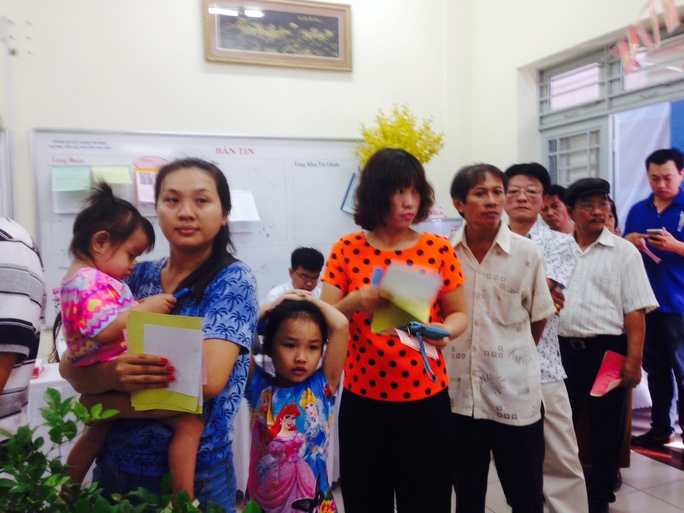 TP HCM: Bí thư Đinh La Thăng đi bầu cử từ sáng sớm