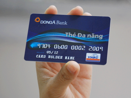 Tận hưởng trải nghiệm sử dụng thẻ ATM mới nhất với nhiều tính năng tiên tiến và dễ sử dụng.