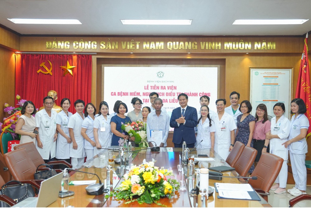 Hơn 200 ng&agrave;y cứu bệnh nh&acirc;n mắc bệnh da hiếm gặp- Ảnh 13.