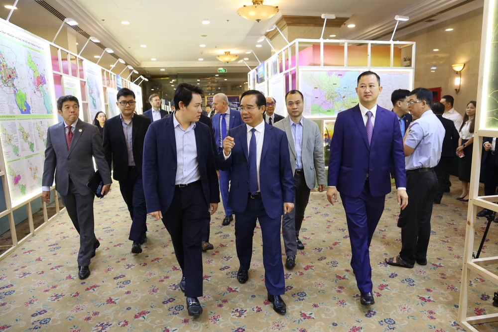 [Emagazine] - 12 dấu ấn nổi bật của TPHCM năm 2025 - Ảnh 84.