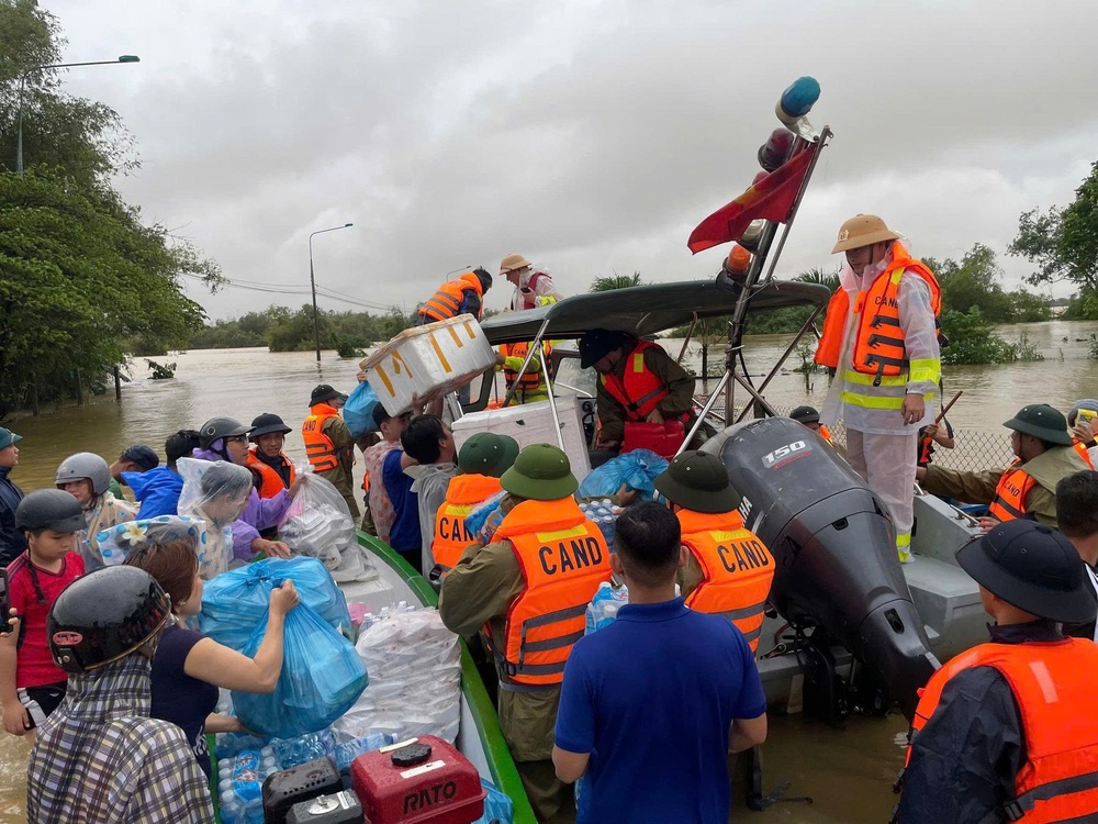 Tang thương khúc ruột miền Trung - Ảnh 15.