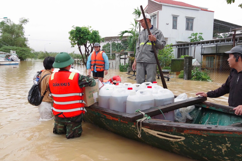 Tang thương khúc ruột miền Trung - Ảnh 14.