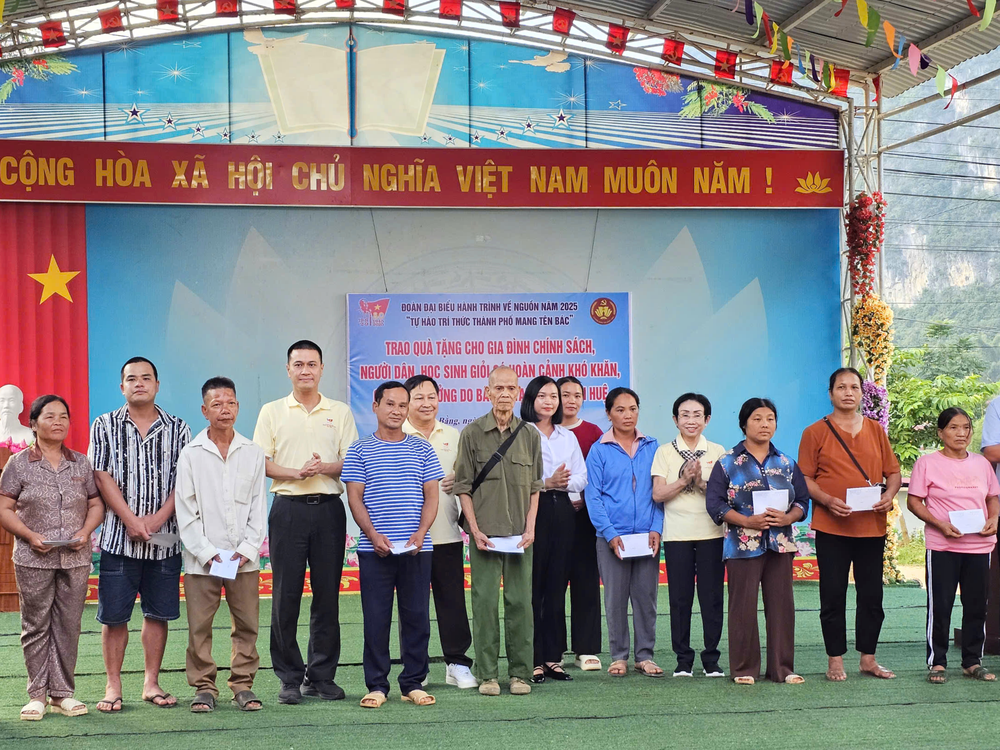 Chuyến về nguồn đầu tiên ý nghĩa của trí thức TP HCM - Ảnh 4.