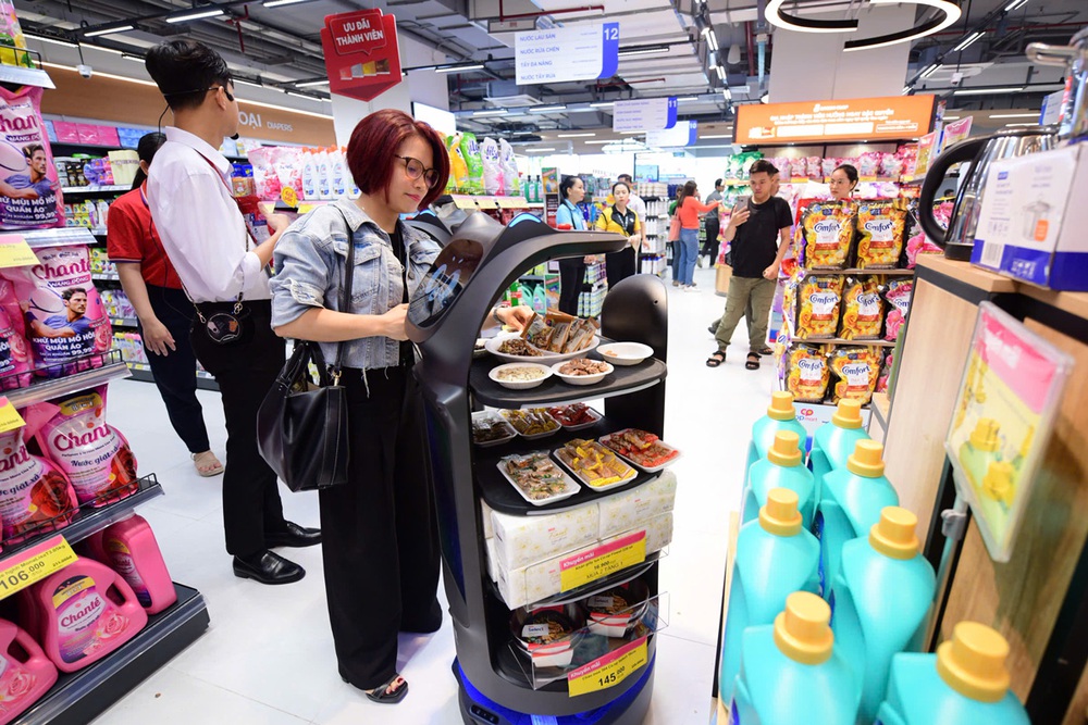 Trân trọng niềm tin khách hàng Việt suốt hành trình 36 năm - Ảnh 11.