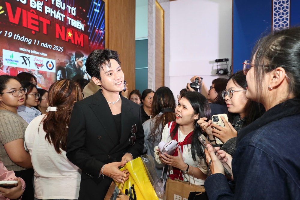 Khơi dậy bản sắc – phát triển công nghiệp văn hóa Việt Nam - Ảnh 35.