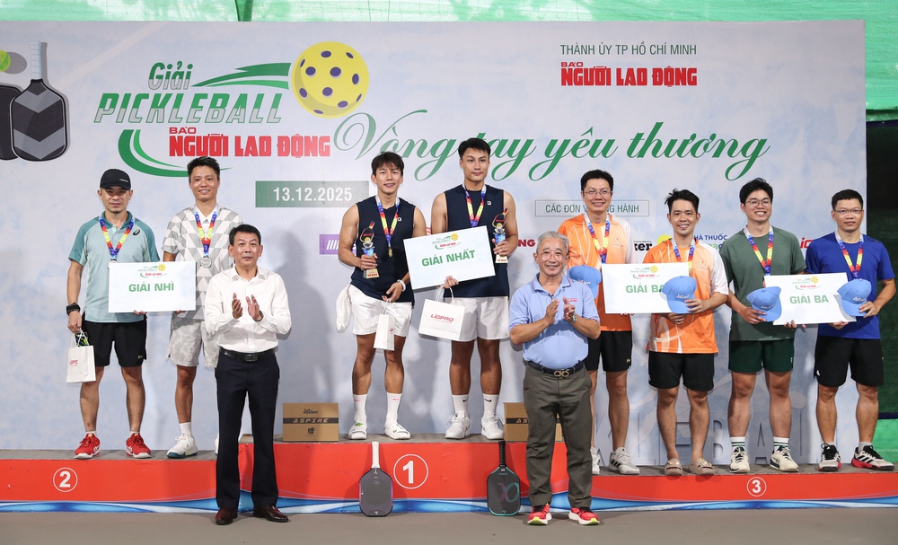 Những khoảnh khắc đẹp tại giải Pickleball "Vòng tay yêu thương" Báo Người Lao Động 2025 - Ảnh 22.