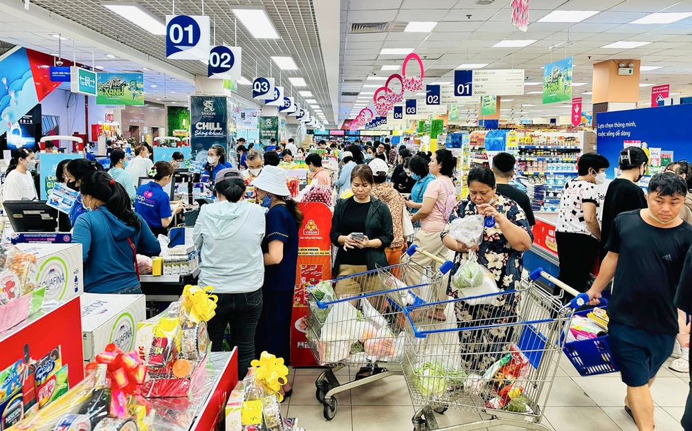 Chiến lược xanh h&oacute;a mang t&iacute;nh hệ thống của nh&agrave; b&aacute;n lẻ thuần Việt - Ảnh 7.