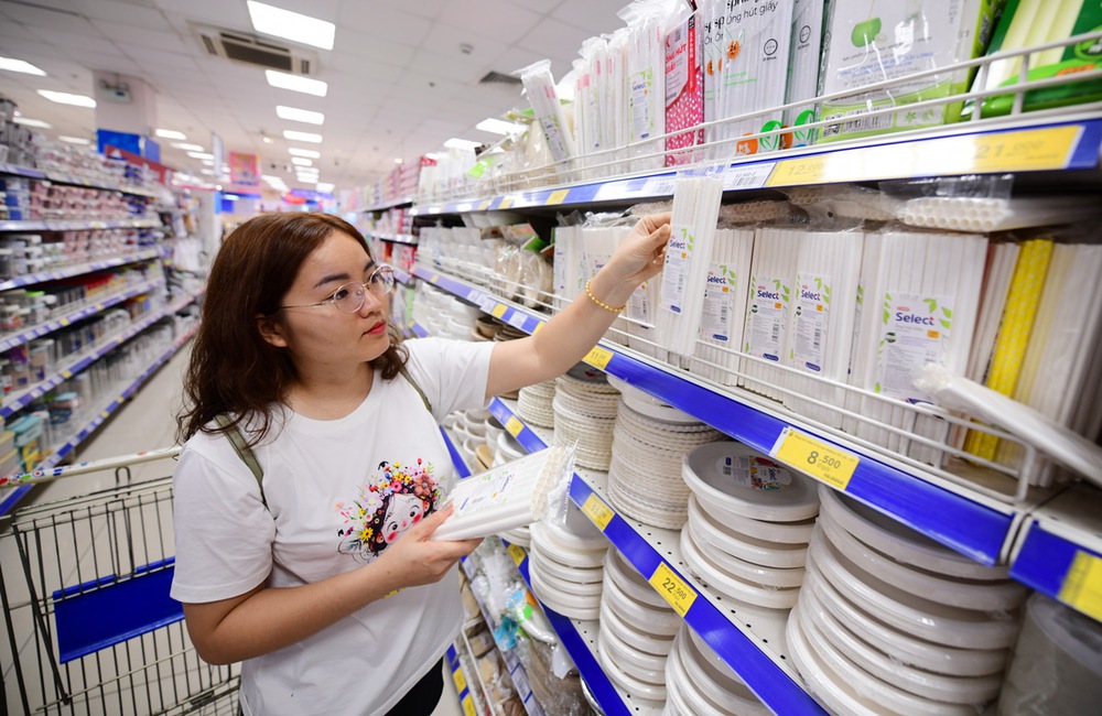 Chiến lược xanh h&oacute;a mang t&iacute;nh hệ thống của nh&agrave; b&aacute;n lẻ thuần Việt - Ảnh 6.