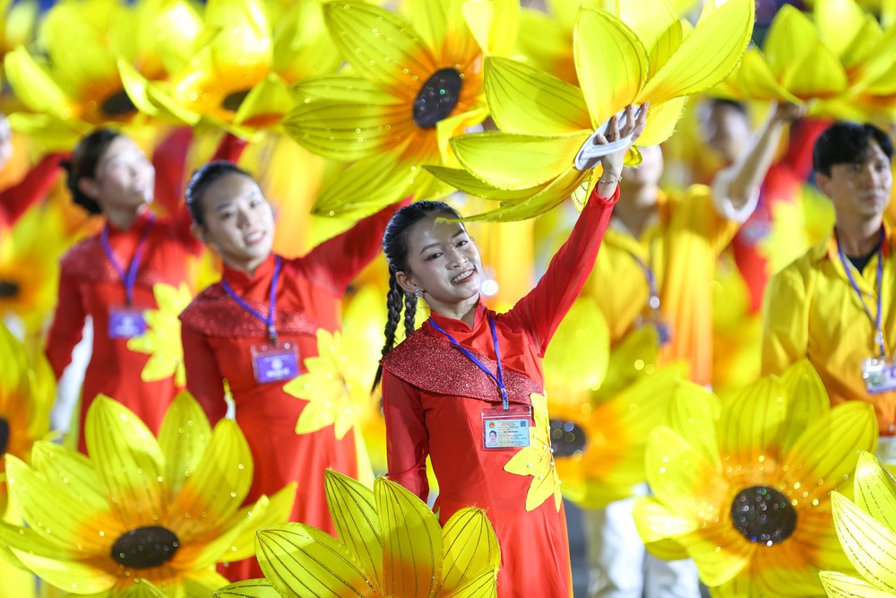 Cờ hoa rực rỡ, ấm tình quân dân trong ngày tổng hợp luyện diễu binh, diễu hành lần 2- Ảnh 21. Cờ hoa rực rỡ, ấm tình quân dân tỷ lệ kèo nhà cái hôm nay ngày tổng hợp luyện diễu binh, diễu hành lần 2- Ảnh 21.