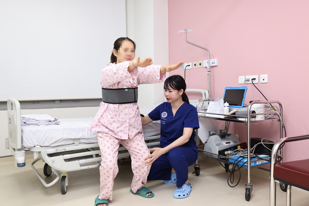 &ldquo;Tr&aacute;i tim m&aacute;y&rdquo; đầu ti&ecirc;n đập trong lồng ngực người Việt - Ảnh 8.