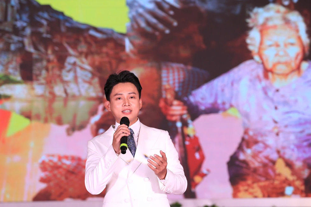 Gala nghệ thuật “Đất nước vươn mình”: Hòa âm của những giai điệu tự hào và tình yêu Tổ quốc - Ảnh 13.