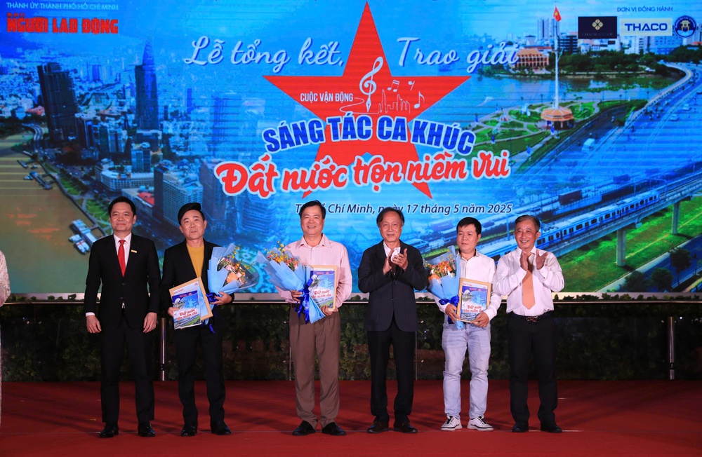 Gala nghệ thuật “Đất nước vươn mình”: Hòa âm của những giai điệu tự hào và tình yêu Tổ quốc - Ảnh 22.