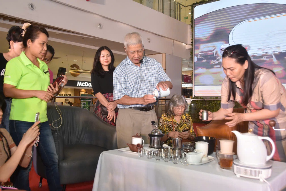 Workshop cà phê và trà: Hành trình đa giác quan, lan tỏa giá trị văn hóa- Ảnh 5. Workshop cà phê và trà: Hành trình đa giác quan, lan tỏa giá trị văn hóa- Ảnh 5.
