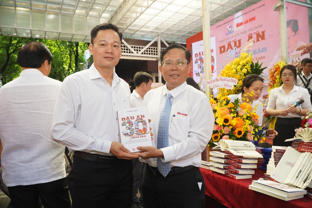 "Dấu ấn 30 năm nghề báo" của Nhà báo Tô Đình Tuân – chuyện làm nghề của một nhà báo tử tế - Ảnh 6.