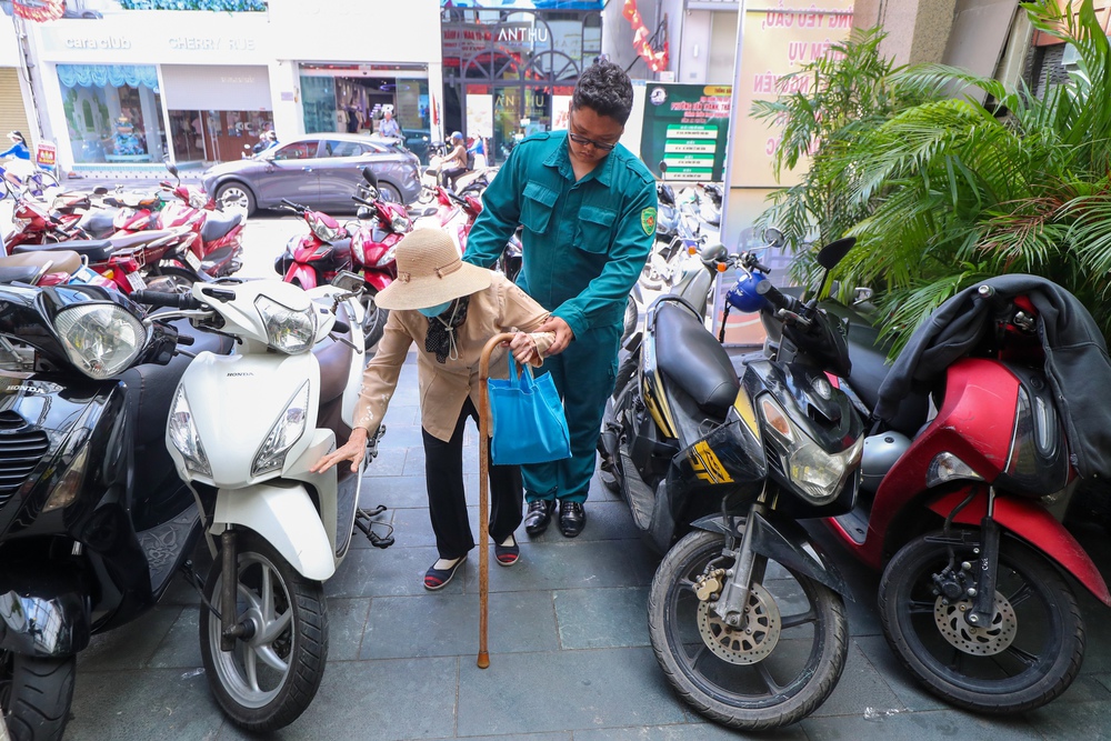 Hình ảnh ghi dấu vận hành chính quyền 2 cấp tại TP HCM - Ảnh 3.