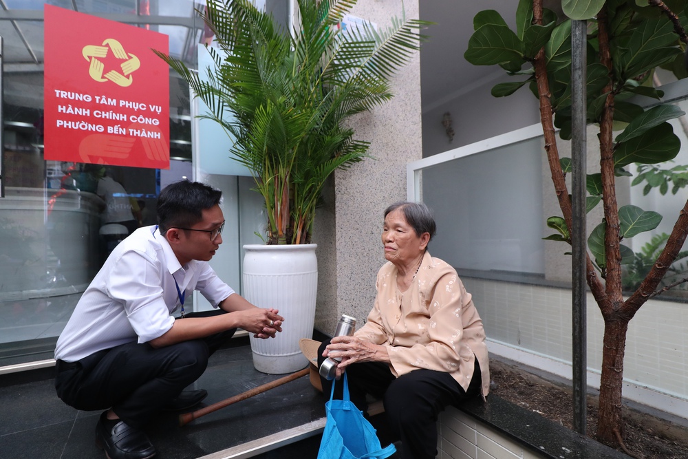 Hình ảnh ghi dấu vận hành chính quyền 2 cấp tại TP HCM - Ảnh 4.