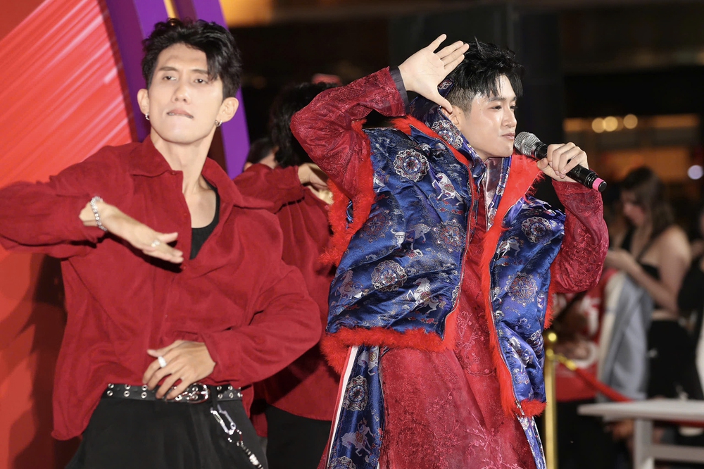 Lễ trao giải Mai V&agrave;ng lần thứ 31 &ndash; h&agrave;nh tr&igrave;nh tỏa s&aacute;ng của nghệ thuật Việt - Ảnh 4.