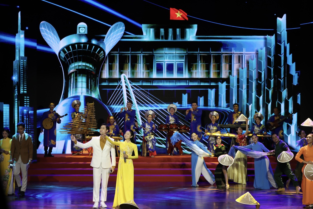 [Emagazine] - 12 dấu ấn nổi bật của TPHCM năm 2025 - Ảnh 71.