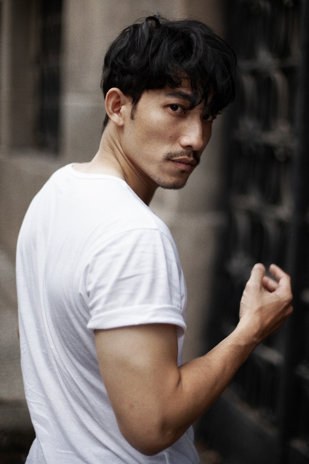 Diễn vi&ecirc;n Li&ecirc;n Bỉnh Ph&aacute;t: C&agrave;ng lặng lẽ, vai diễn c&agrave;ng c&oacute; sức nặng  - Ảnh 6.