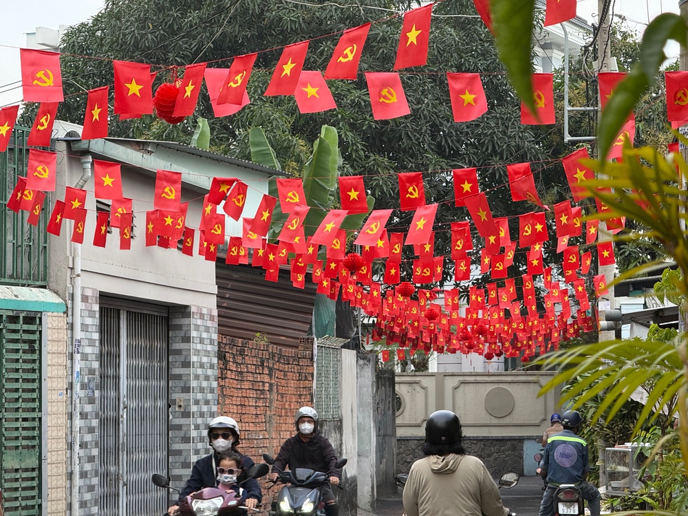 Xu&acirc;n trong từng con hẻm ở TPHCM - Ảnh 6.