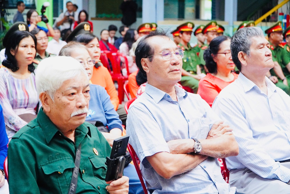 TP HCM: Tưng bừng "Ngày hội non sông" - Ảnh 10.