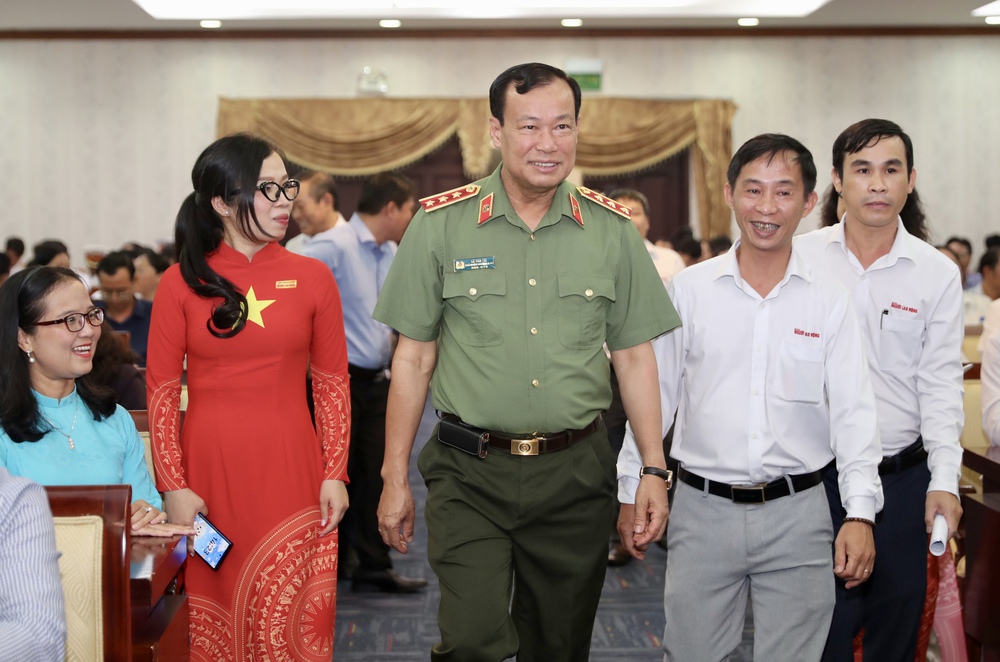 To&agrave;n cảnh Lễ kỷ niệm 7 năm chương tr&igrave;nh Tự h&agrave;o cờ Tổ quốc - Ảnh 4.