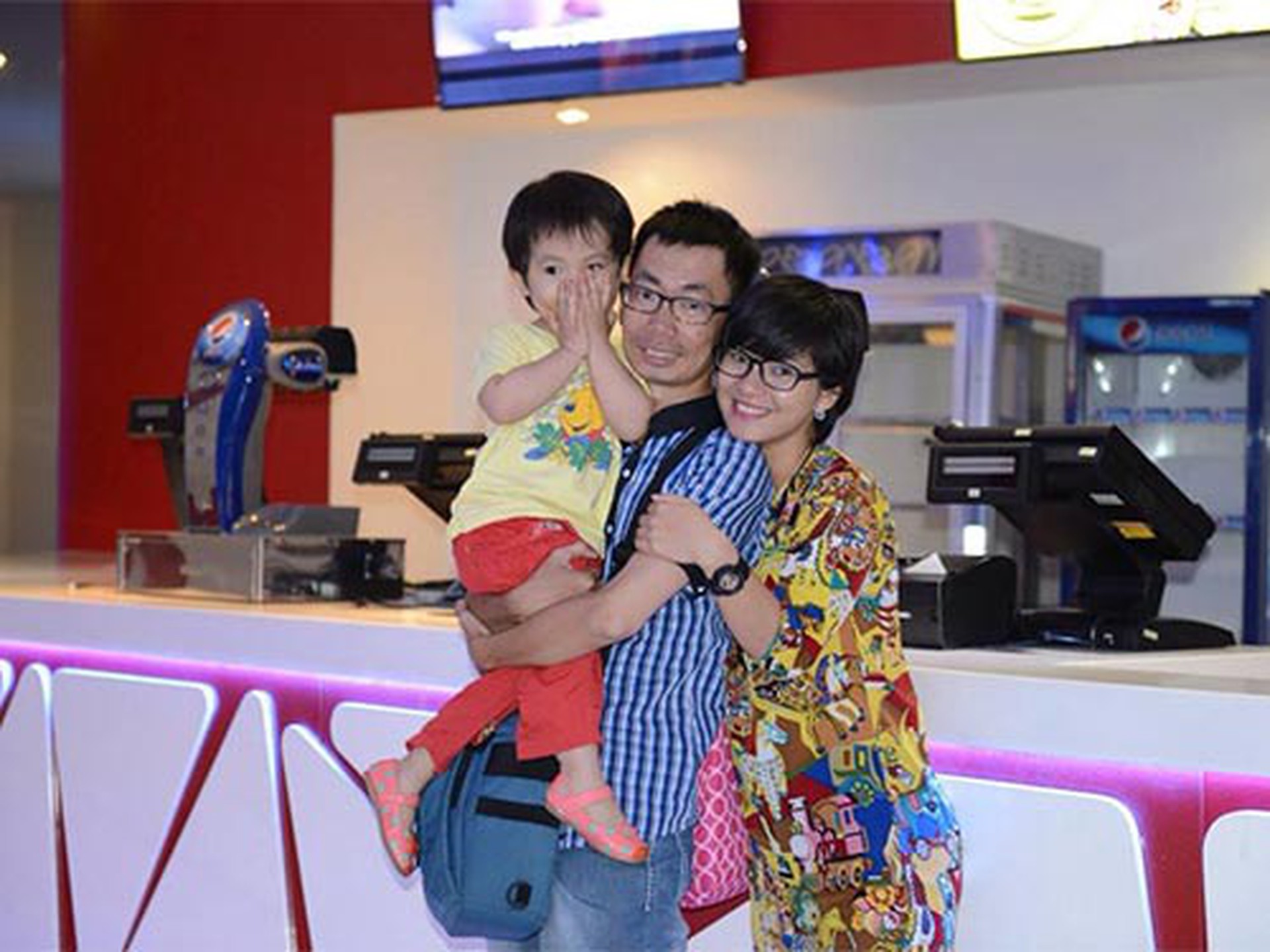 Vợ chồng n&ecirc;n b&agrave;n bạc với nhau để thống nhất trong c&aacute;ch dạy con. (Ảnh chỉ c&oacute; t&iacute;nh minh họa) 
Ảnh: TRƯỜNG AN