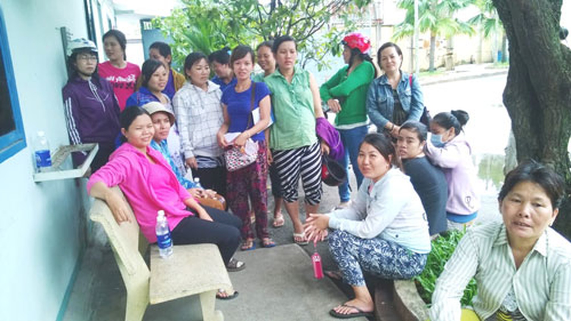 Bị &eacute;p nghỉ ph&eacute;p khi c&ocirc;ng ty hết h&agrave;ng khiến c&ocirc;ng nh&acirc;n chi nh&aacute;nh C&ocirc;ng ty Moland (quận 12, TP HCM) thiệt th&ograve;i quyền lợi