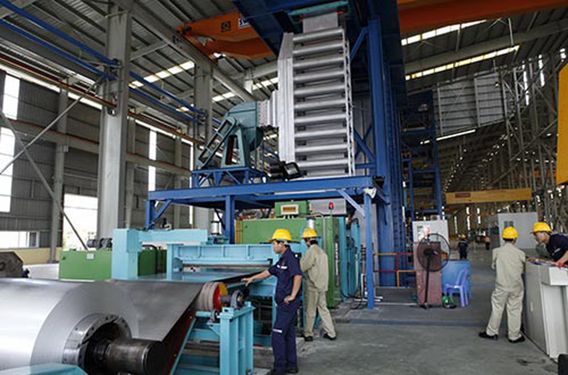 Th&eacute;p nhập khẩu gi&aacute; rẻ đang lấn &aacute;t th&eacute;p nội. (Ảnh chỉ c&oacute; t&iacute;nh minh họa)Ảnh: HỒNG TH&Uacute;Y