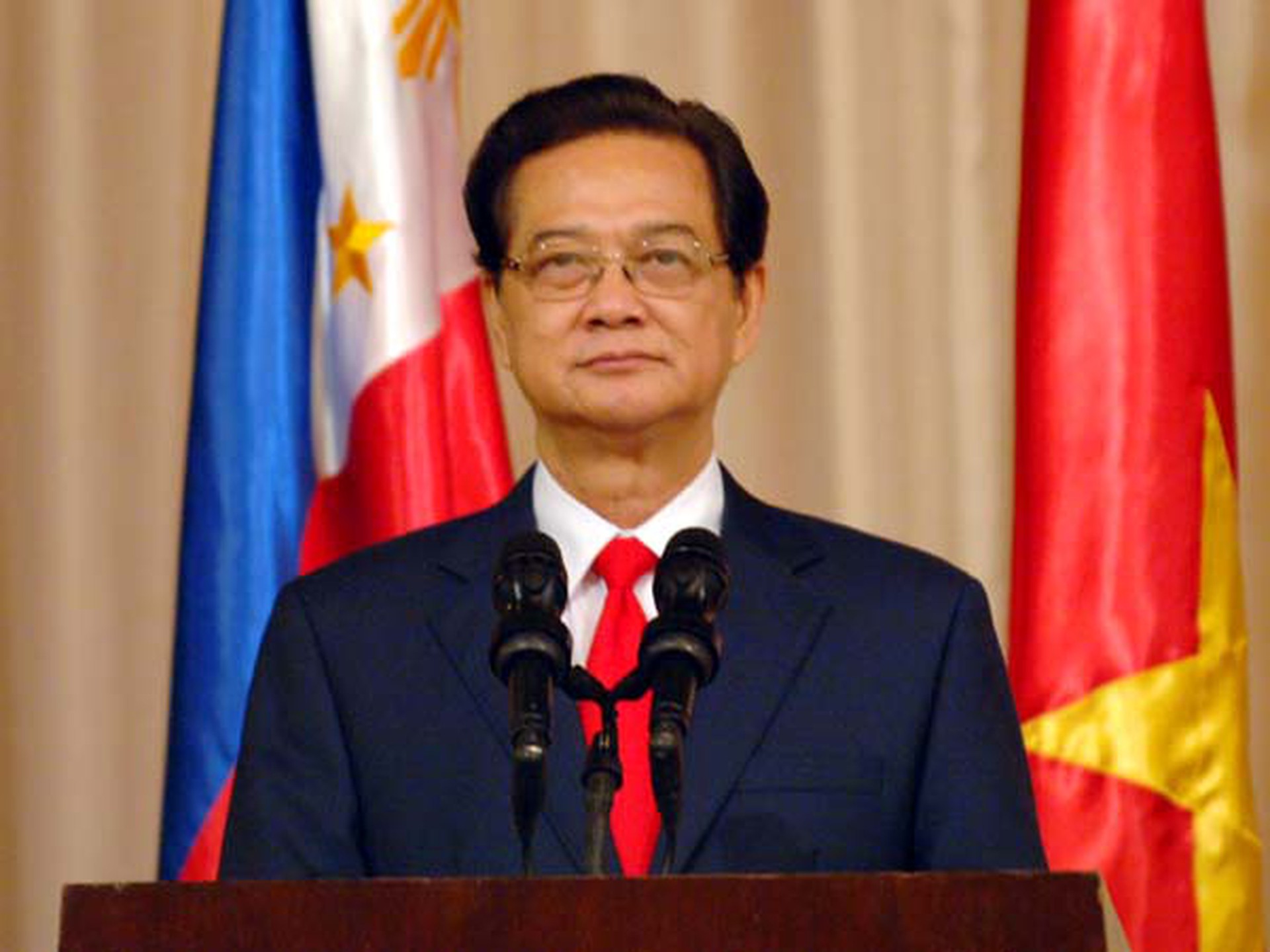 Thủ tướng Nguyễn Tấn Dũng y&ecirc;u cầu Trung Quốc kh&ocirc;ng t&aacute;i diễn h&agrave;nh vi hạ đặt tr&aacute;i ph&eacute;p gi&agrave;n khoan v&agrave;o v&ugrave;ng biển của Việt Nam