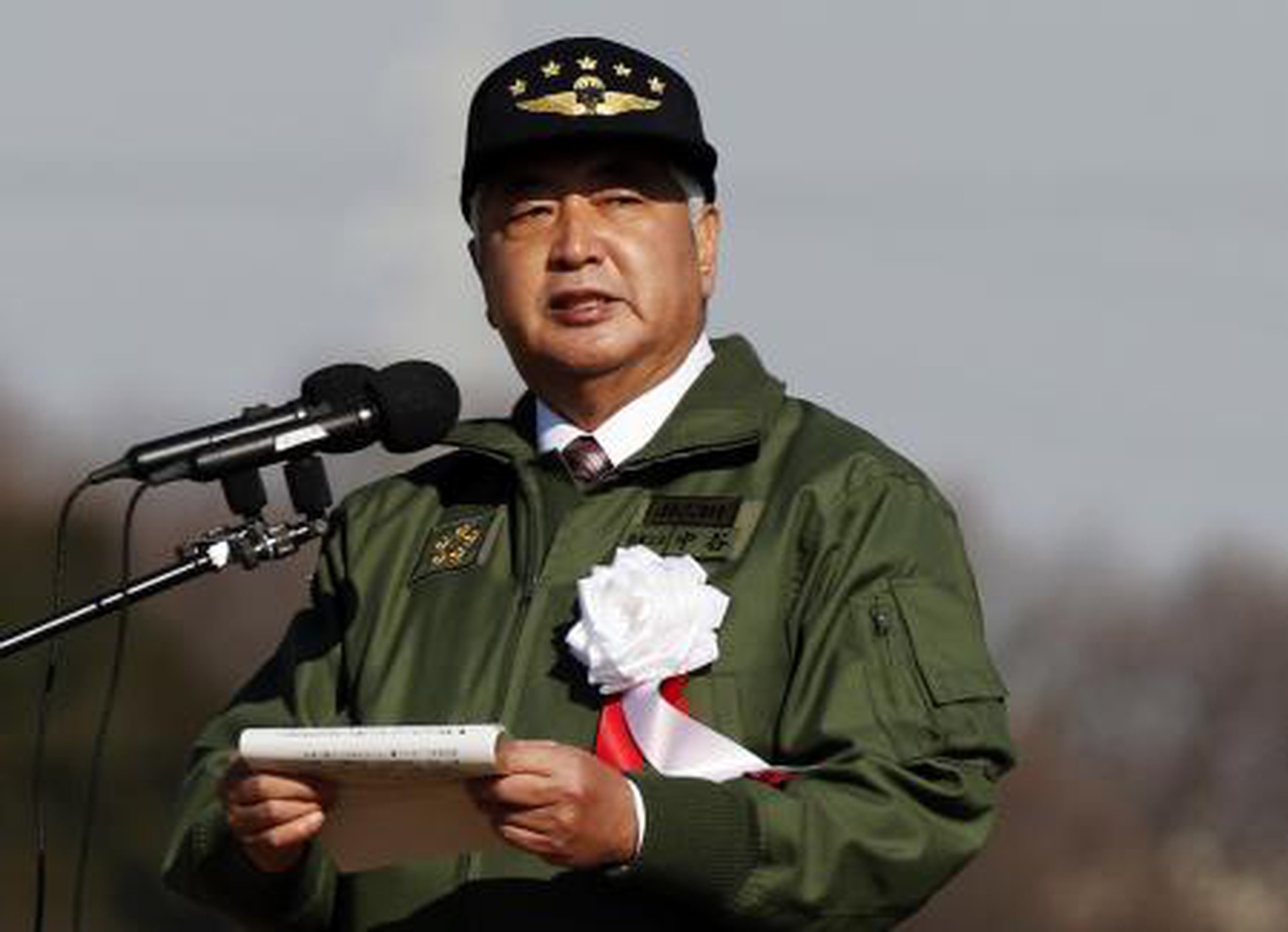 Bộ trưởng Quốc ph&ograve;ng Nhật Bản Gen Nakatani. Ảnh: Reuters