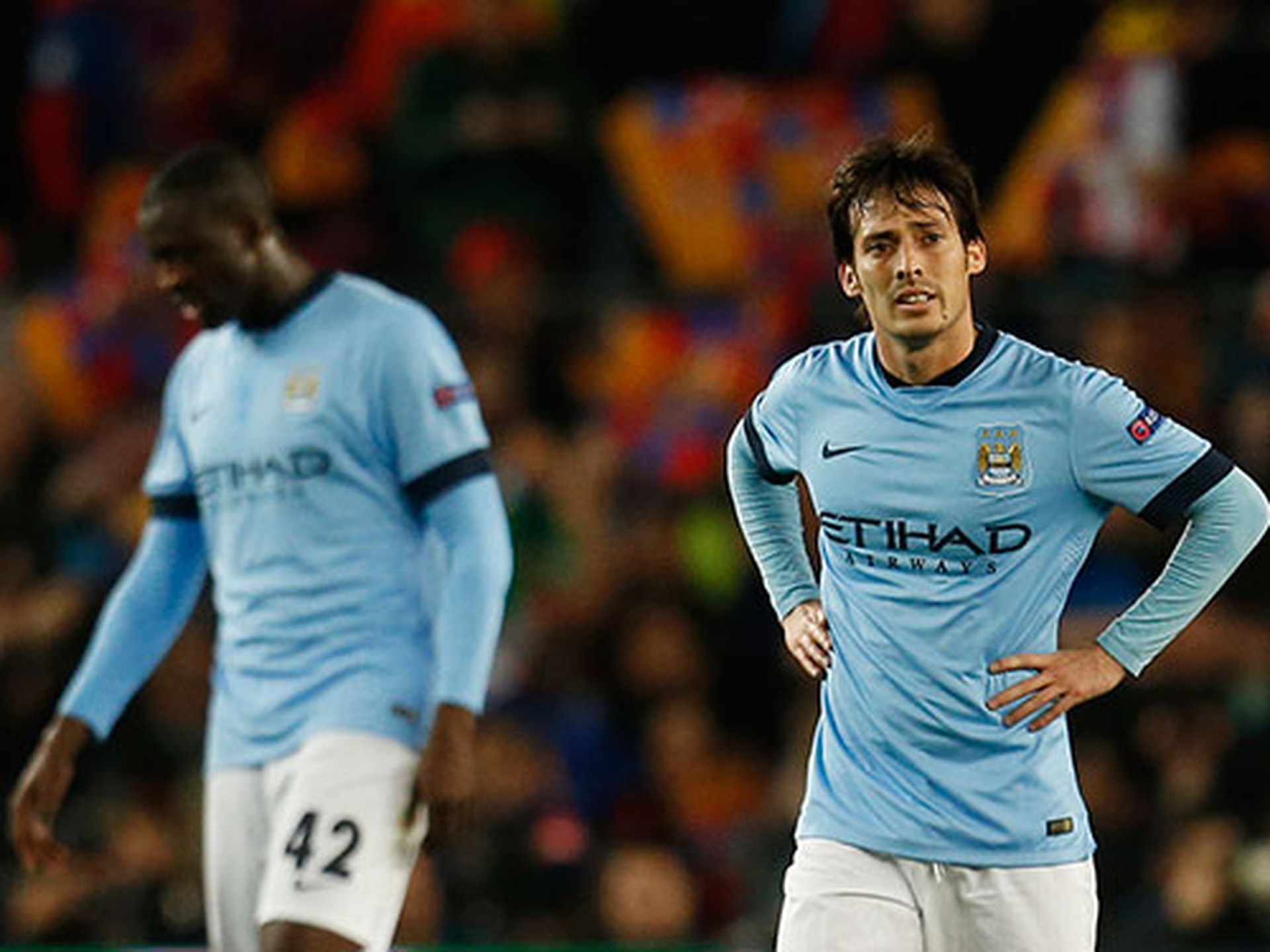 Yaya Toure và Silva (phải) c&acirc;̀n l&acirc;́y lại phong đ&ocirc;̣ đỉnh cao khi Man City c&acirc;̀n thắng West Brom đ&ecirc;̉ duy trì vị trí nhì bảng.     Ảnh: REUTERS