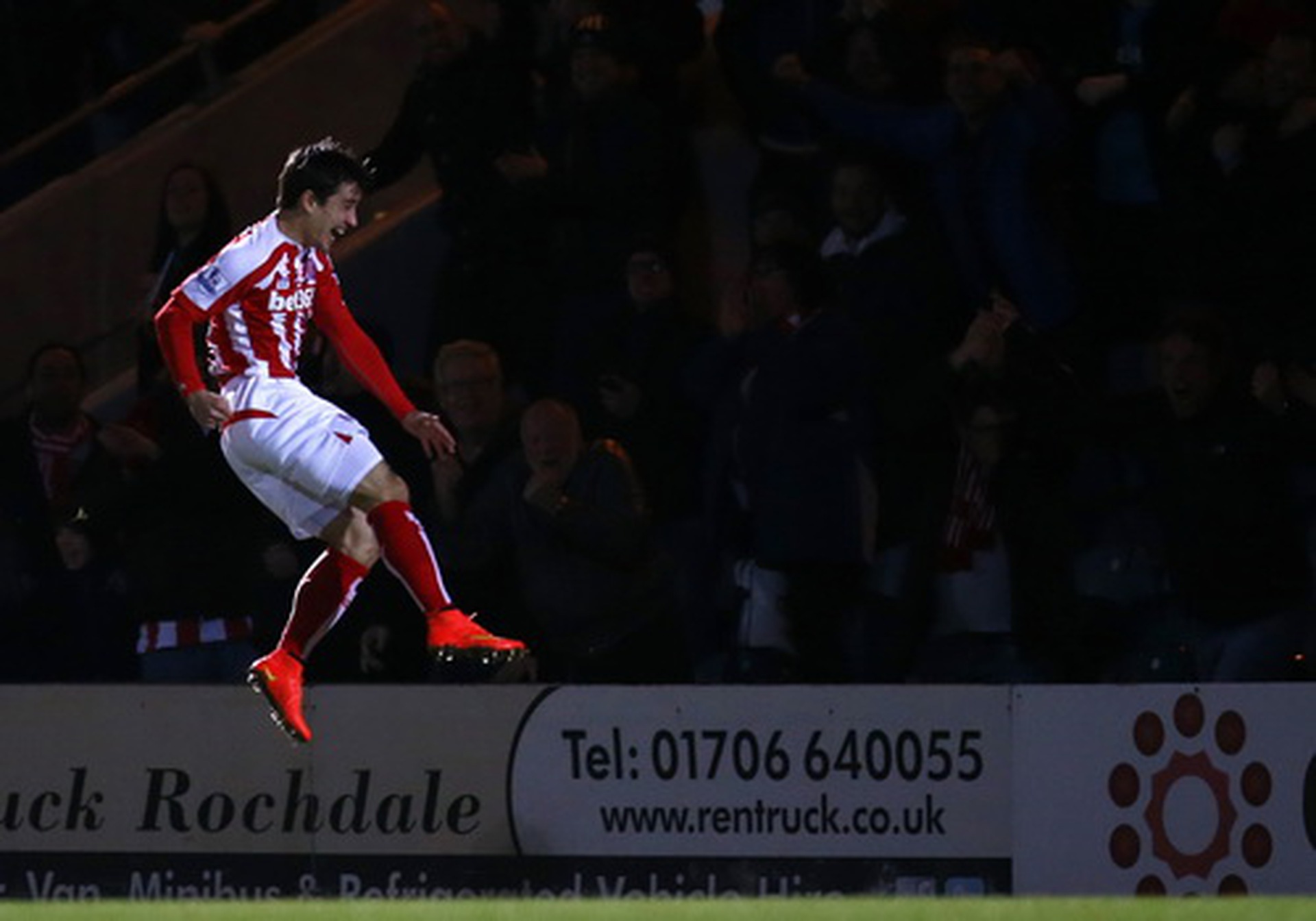 Bojan Krkic vui mừng sau b&agrave;n mở tỉ số