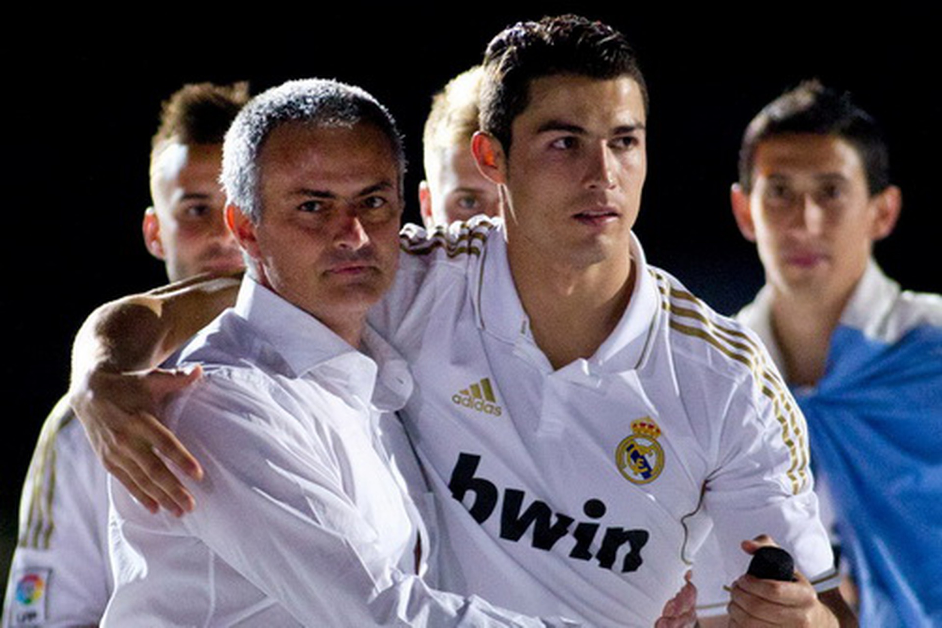 Trong tay Mourinho, Ronaldo l&ecirc;n h&agrave;ng sao nhưng vẫn chưa đủ với Real Madrid