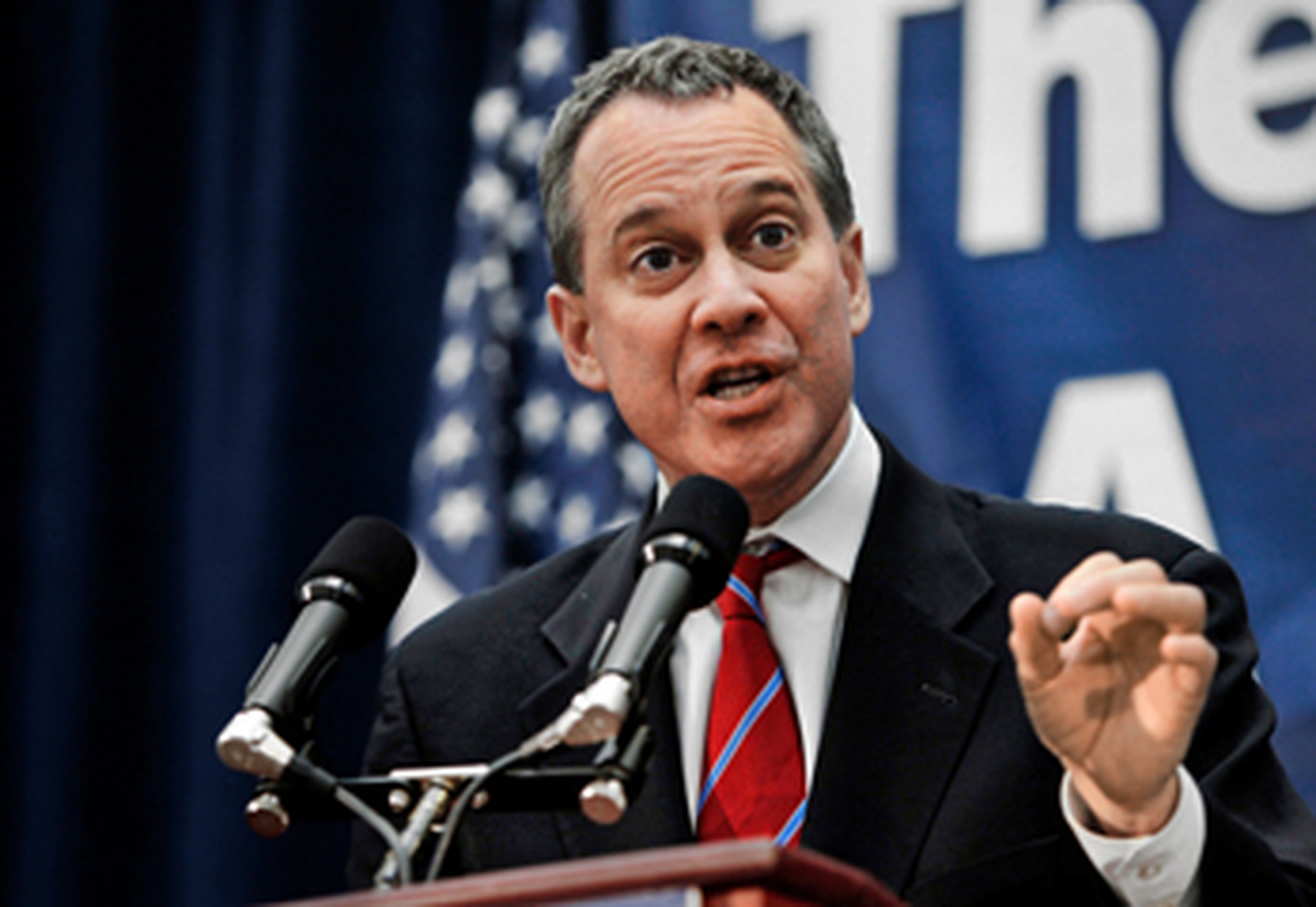 Tổng chưởng l&yacute; New York Eric Schneiderman. Ảnh: AP