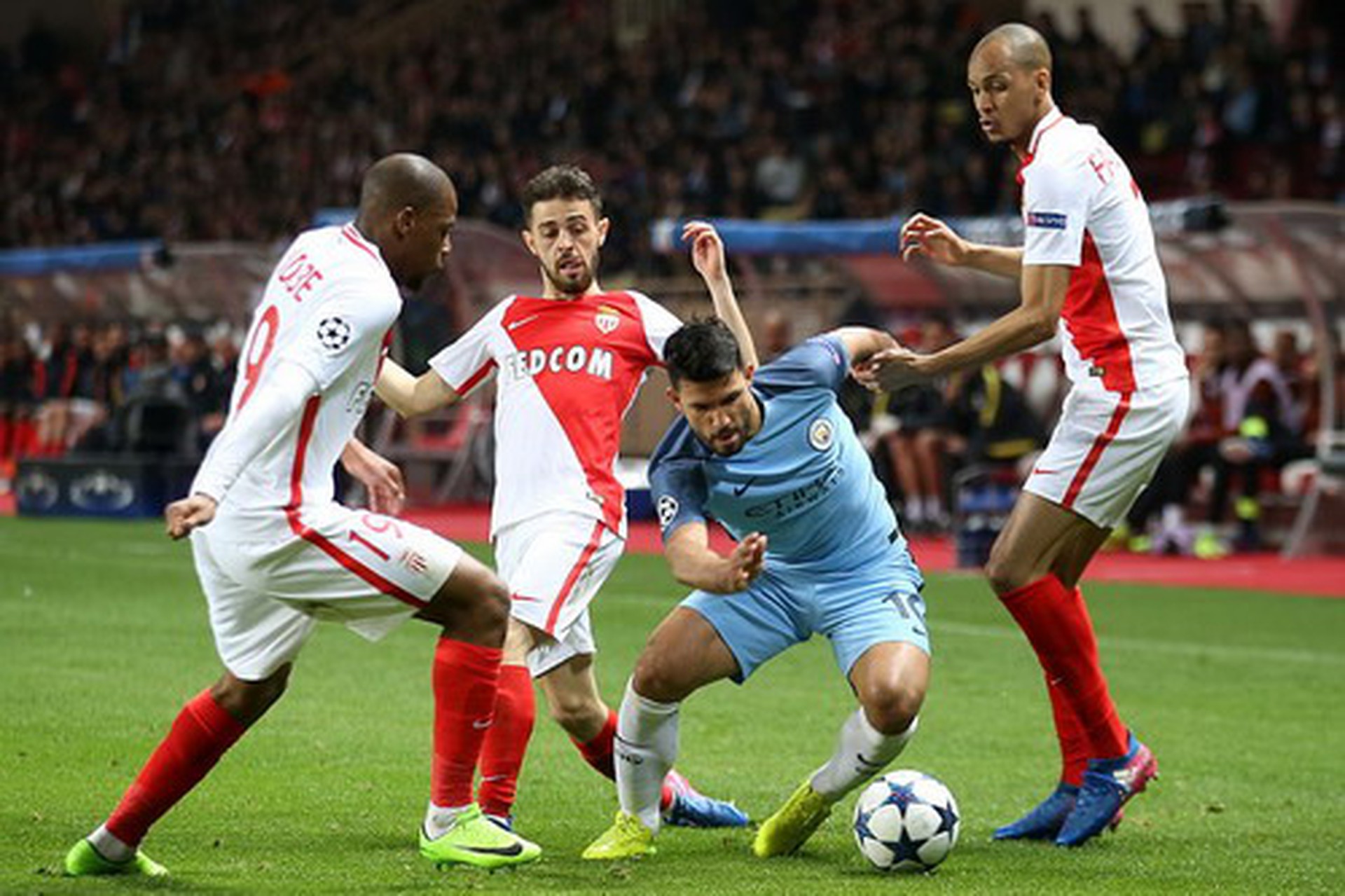 Man City bế tắc trong kh&acirc;u tấn c&ocirc;ng