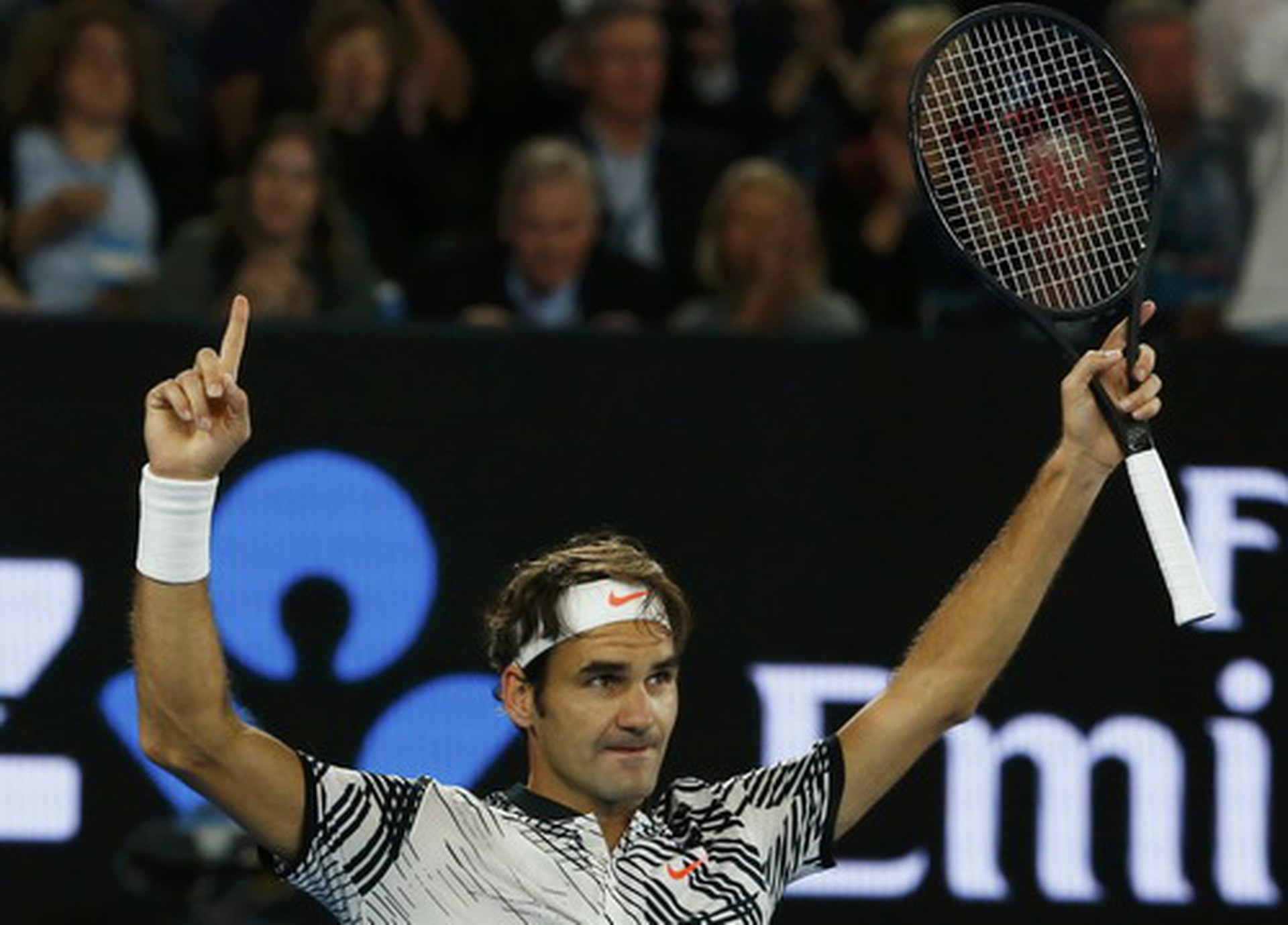 Federer c&oacute; cơ hội đi v&agrave;o lịch sử quần vợt nam thế giới