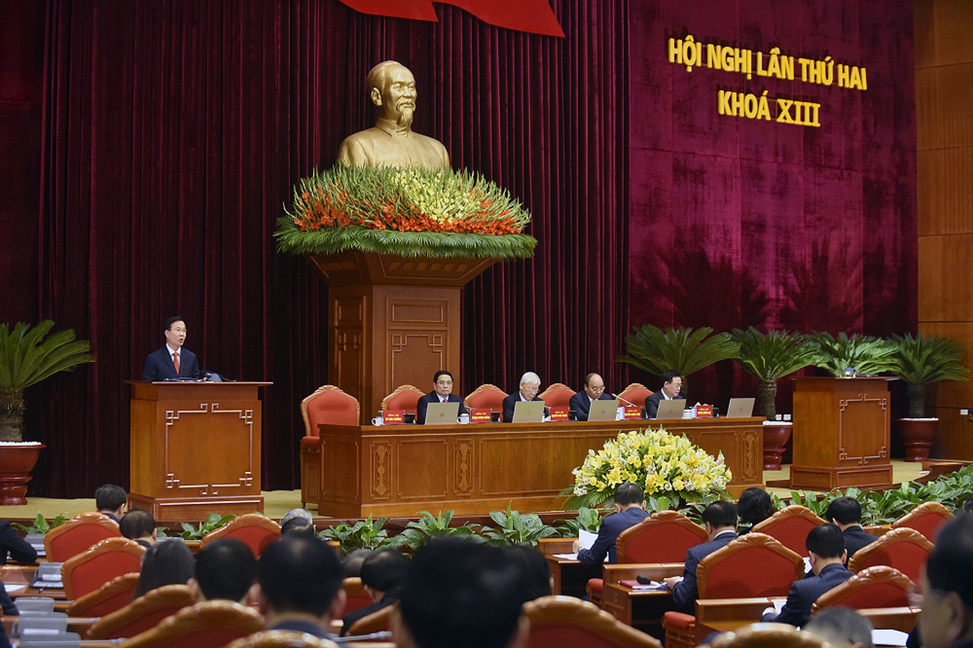 CH&Ugrave;M ẢNH: Khai mạc Hội nghị Trung ương 2 - Ảnh 9.