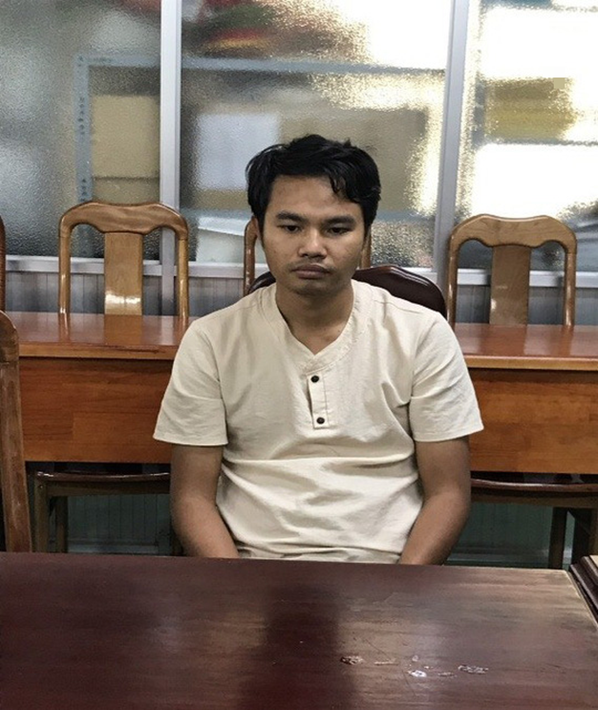 Lật tẩy nh&oacute;m người b&agrave;y mưu đẩy Gi&aacute;m đốc C&ocirc;ng an An Giang đi nơi kh&aacute;c - Ảnh 1.