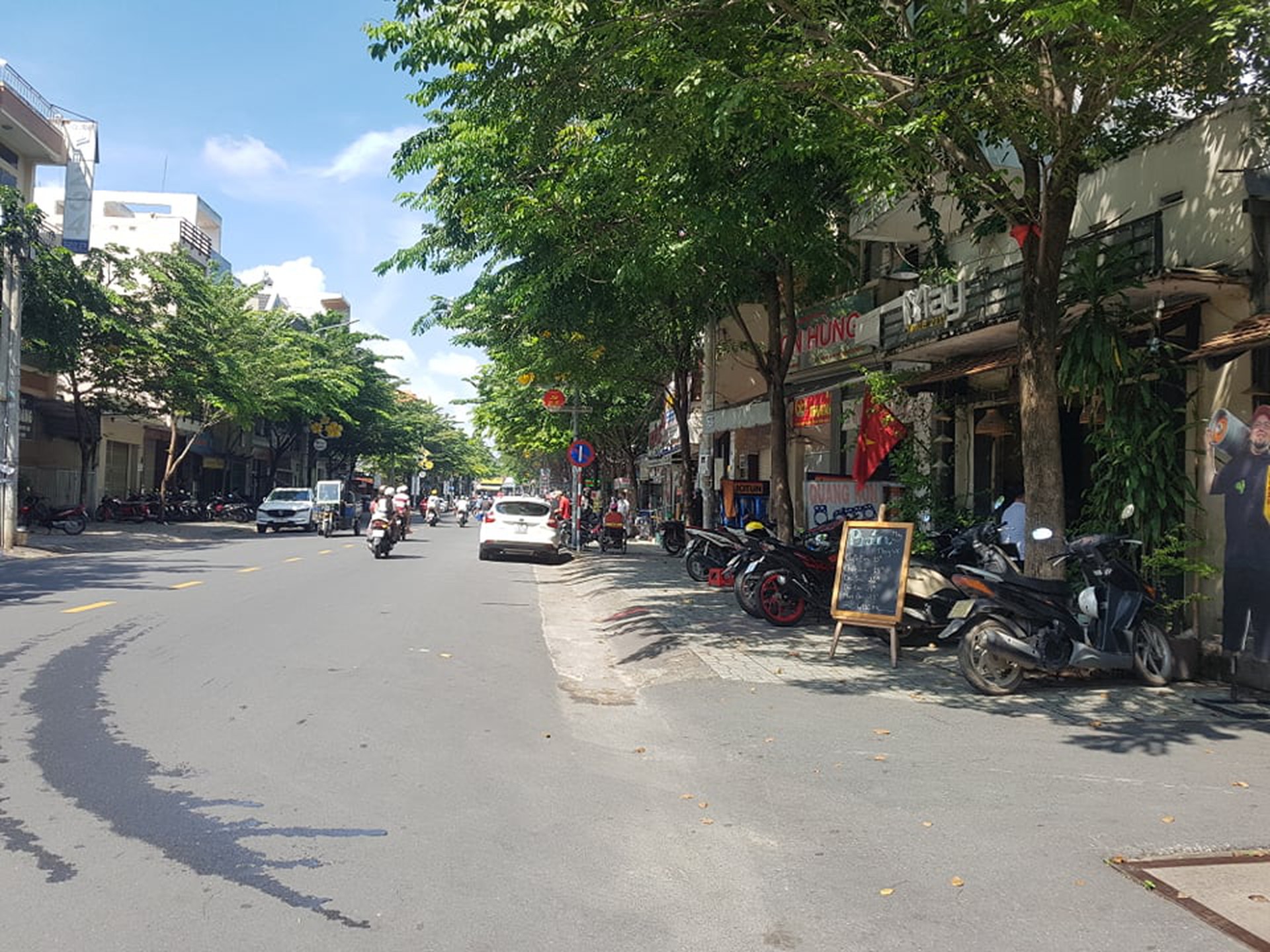 TP Bi&ecirc;n H&ograve;a tưng bừng từ s&aacute;ng đến trưa 24-10 - Ảnh 4.