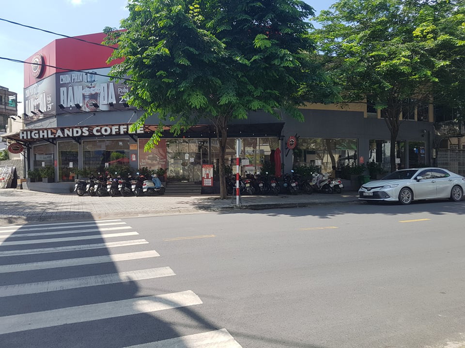 TP Bi&ecirc;n H&ograve;a tưng bừng từ s&aacute;ng đến trưa 24-10 - Ảnh 2.